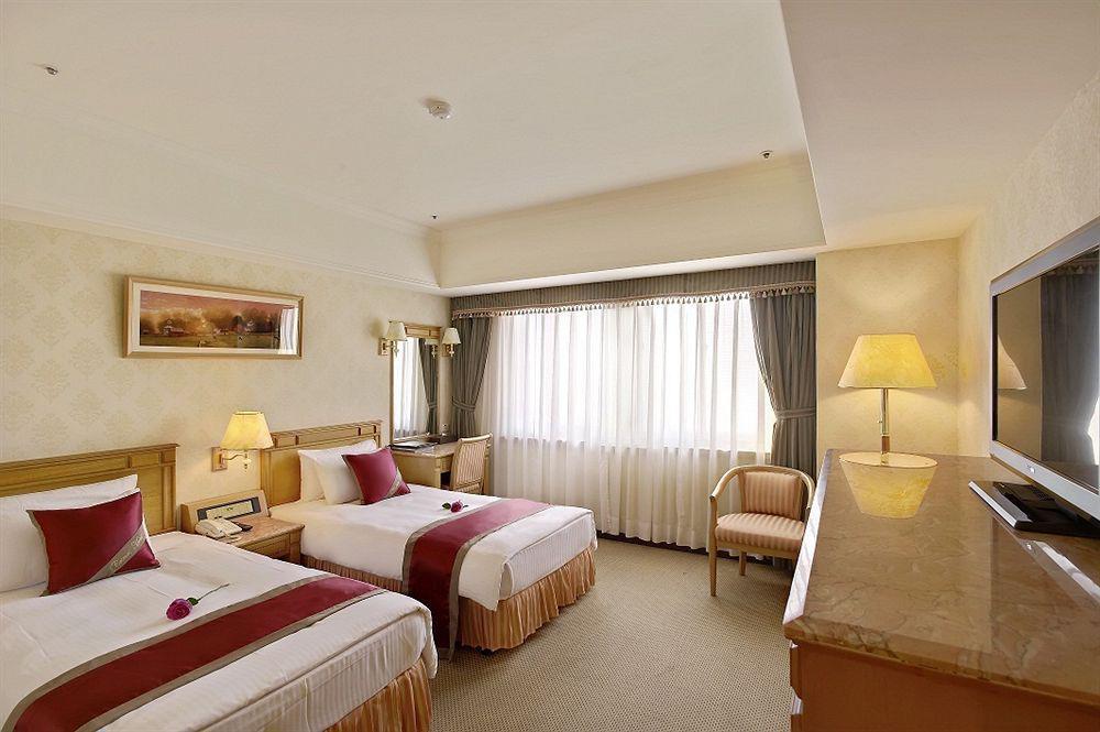 Khách sạn Cosmos 5*