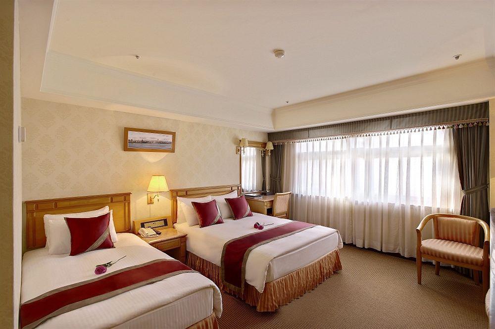 Cosmos Khách sạn 5*